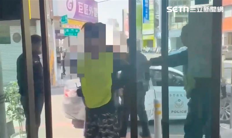 4名街友被依傷害致死罪嫌送辦；他們初步供稱，糾紛源自於死者撿取他們的回收物。（圖／翻攝畫面）