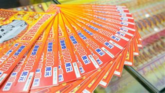 信用卡被盜刷買刮刮樂中千萬！苦主尋竊賊