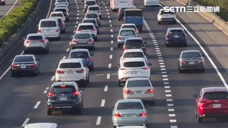 路上塞車「第一台車在幹嘛」?內行揭密