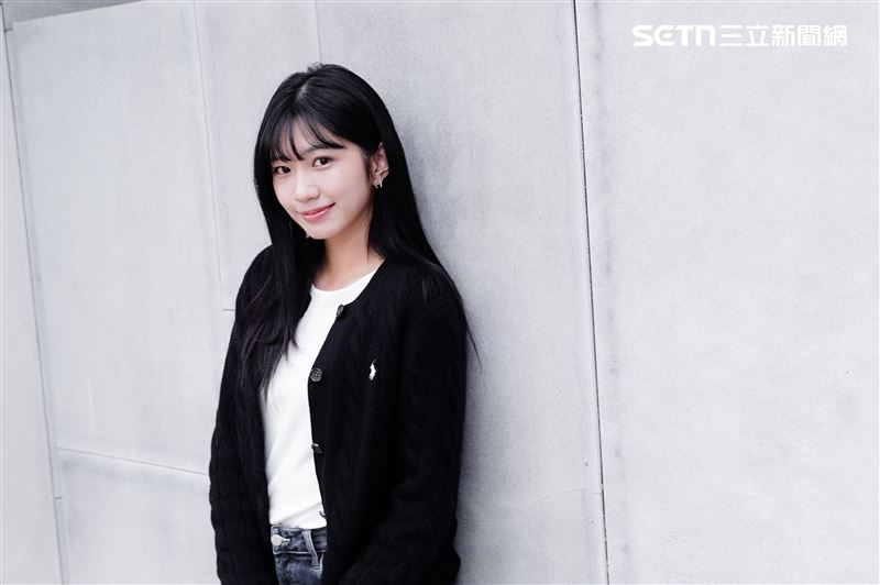 許紫柔在電影《愛的練習生》中獻出首個螢幕初吻。（圖／記者趙于瑩攝影）