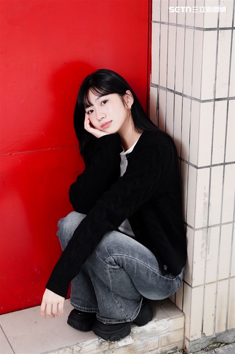 許紫柔接受《三立新聞網》專訪，談到新年期許。（圖／記者趙于瑩攝影）