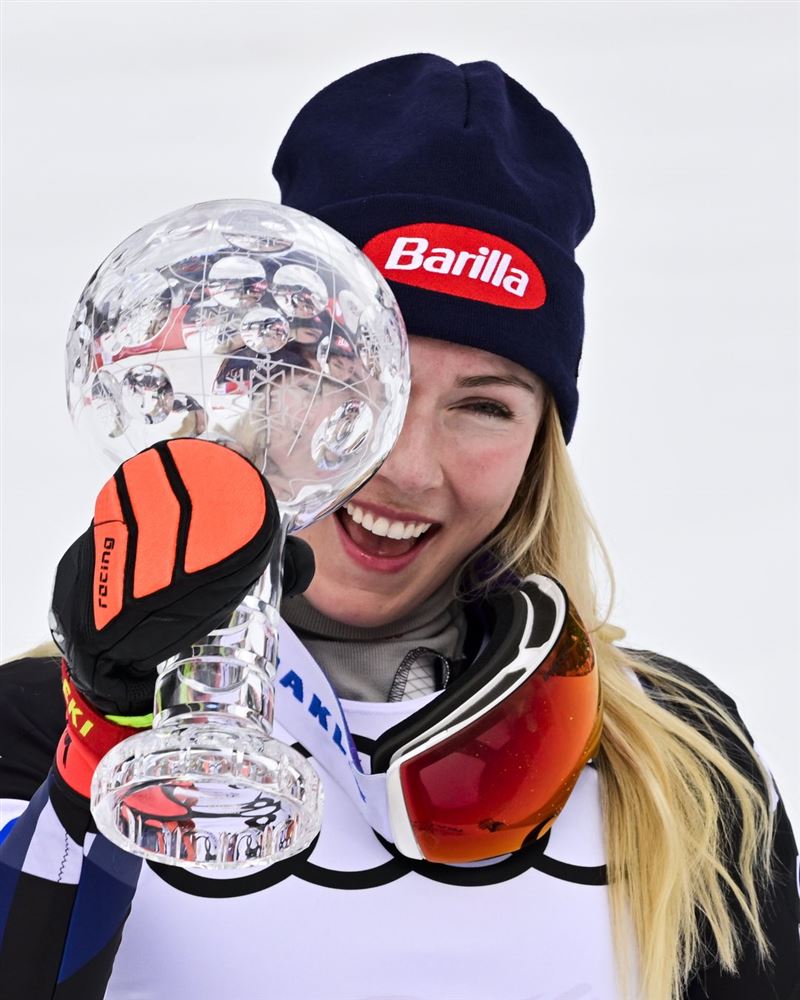 席佛林不僅是當今高山滑雪（Alpine Skiing）的代表人物，甚至被許多專家認為是「史上最偉大的滑雪運動員」，只要她一出賽，就是在刷新歷史。（圖／翻攝自X平台 @MikaelaShiffrin）