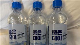 原PO想買水，結果不小心買成燒酒。（圖／網友clot_0622授權提供）