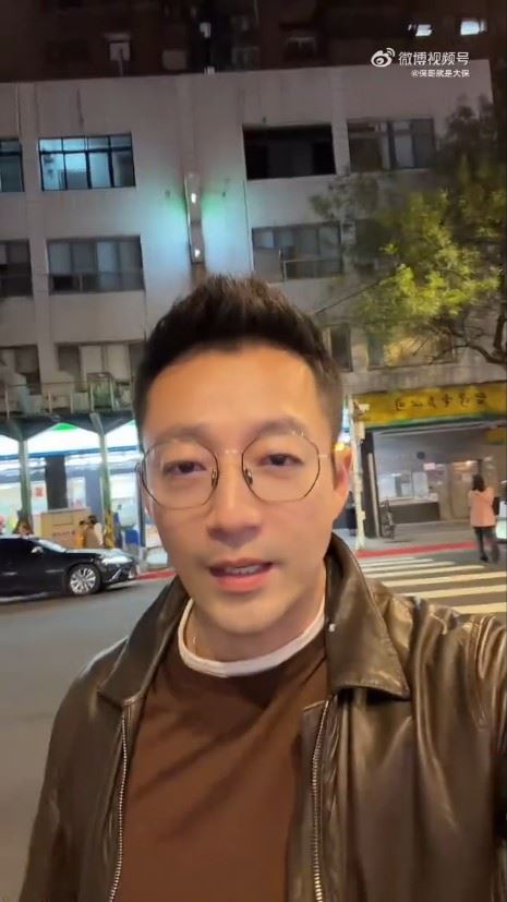 汪小菲來台逛饒河夜市。（圖／翻攝自微博）