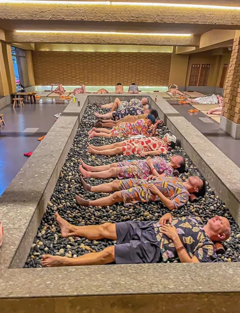 不少外國顧客也來消費。（圖／翻攝自小紅書）