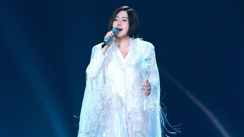 江蕙開唱憂沒人到場　突吐槽亡父不解風情