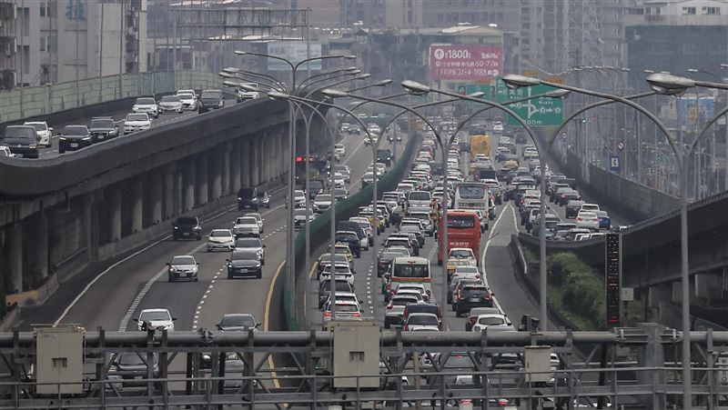 初五現北返車潮 公路局估12路段易壅塞
