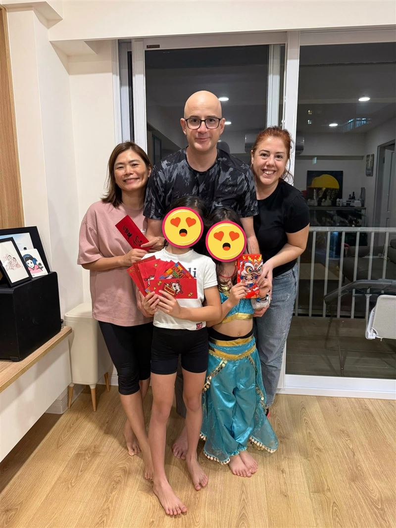 吳鳳妹妹來台跟吳鳳一家過年，氣氛相當溫馨。（圖／取自吳鳳臉書）