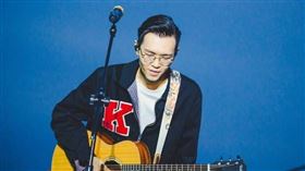 方大同2025年2月21日病逝，享年41歲。（圖／翻攝自臉書／Khalil Fong方大同）