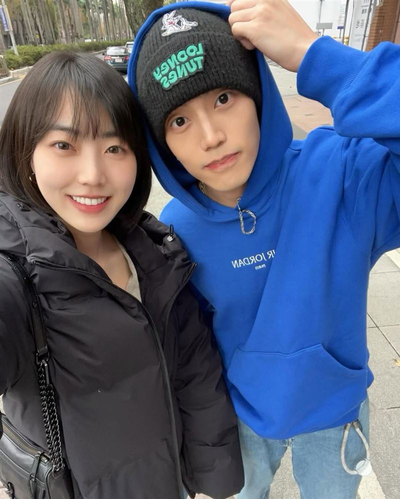 徐謀俊姪女與叔叔同框毫不遜色。(圖/翻攝自徐謀俊IG)