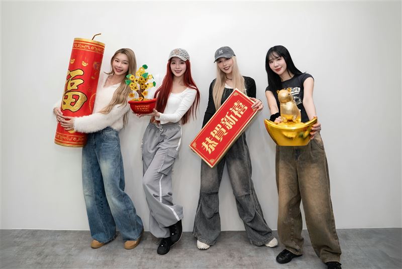 「LUVSSI」左起Yuri、菲菲、Rina、宋宋。（圖／Hit Fm聯播網提供）