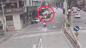 新北,烏來,拖吊業者,價目表,新店碧潭,車行。（圖／翻攝畫面）