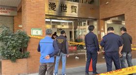 ▲大年初五台北市大安區發生槍響，現場一醫美診所正在進行新春開工團拜。（圖／翻攝畫面）