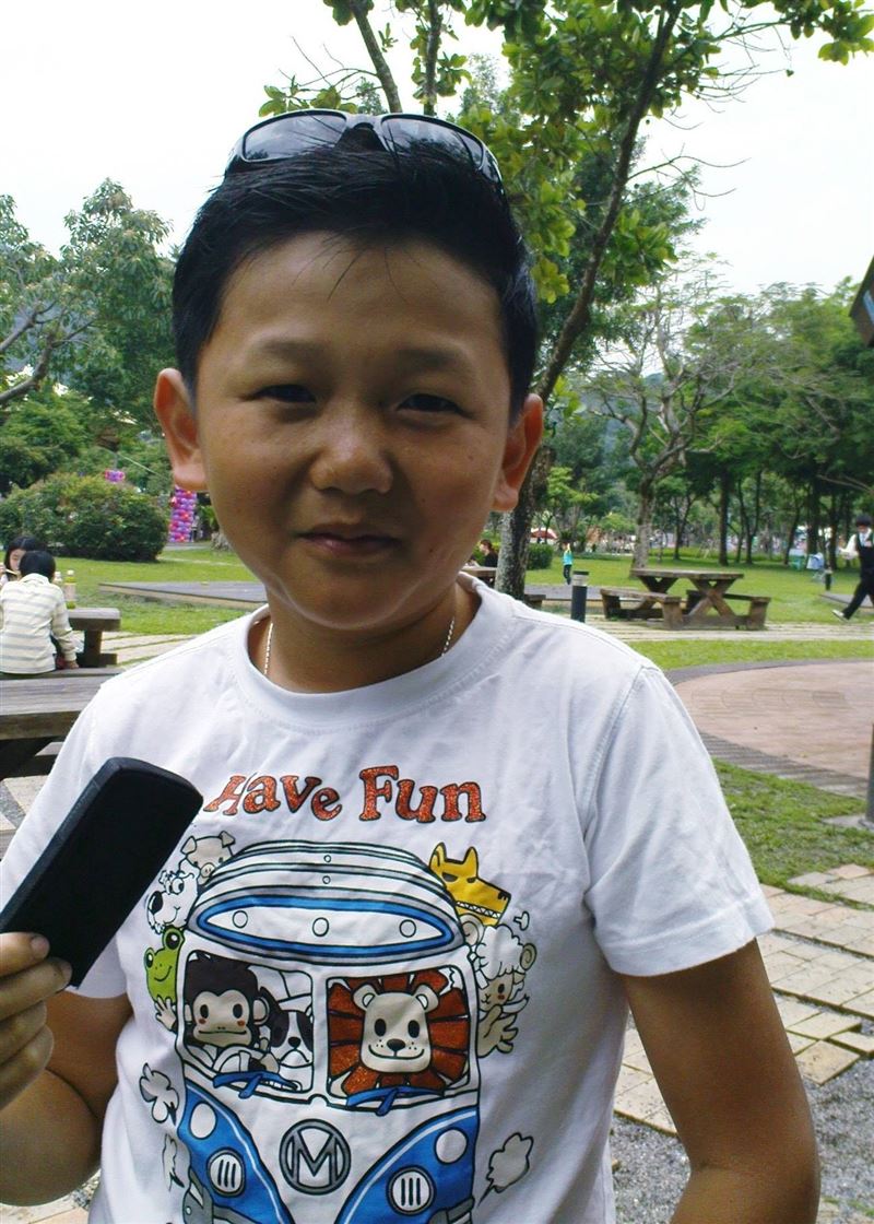 鍾國洪被稱為「真人版柯南」。（圖／翻攝自鍾國洪臉書）