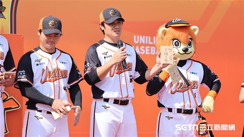 陳鏞基新賽季將引退 蘇泰安曝轉教練想法