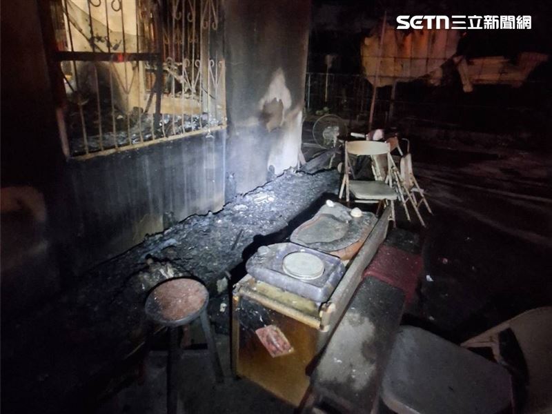 大火將生活痕跡燒得一點也不剩。（圖／翻攝畫面）