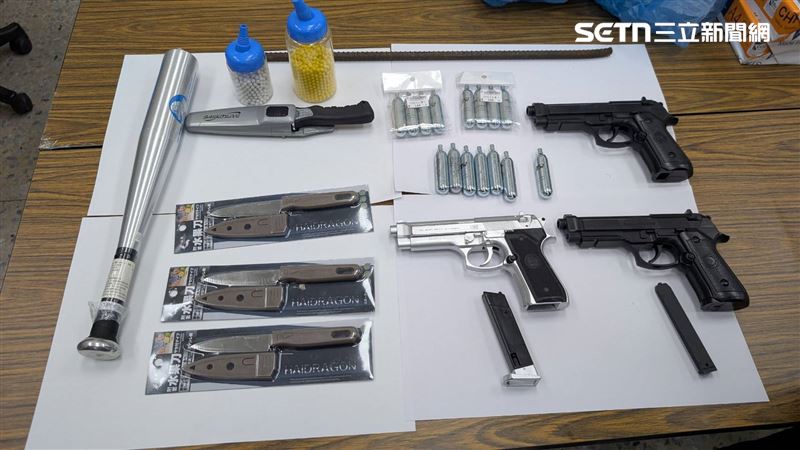 一群國中生火力驚人。（圖／翻攝畫面）