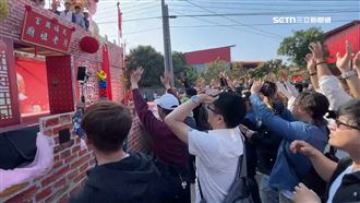 初五求姻緣！網紅柯莉絲汀拋繡球眾男爭搶