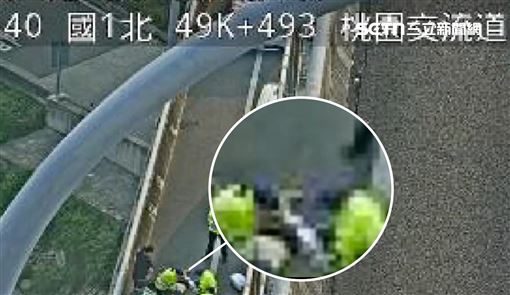 新／搭小黃…吼一聲「半路墜國道」重傷！