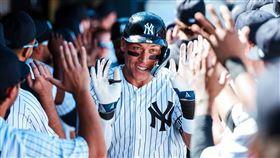 賈吉（Aaron Judge）熱身賽首戰炸裂雙響砲。（圖／翻攝自洋基推特）