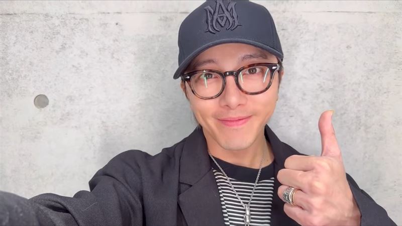 坤達露面為KID送上生日祝福。（圖／翻攝自《綜藝玩很大》IG）