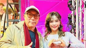 主持人辛甘（右）與鄧安寧導演。（圖／板橋慈惠宮提供） 