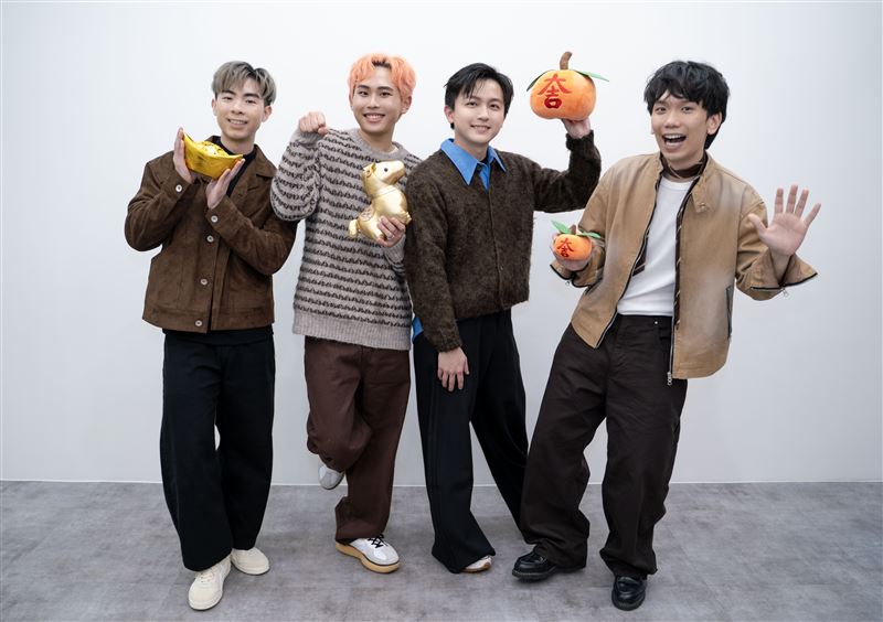 「理想混蛋」左起建廷、雞丁、阿哲、可沛。（圖／Hit Fm聯播網提供）