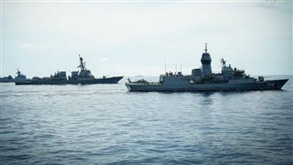 澳洲軍艦通過台灣海峽　中方稱全程警戒