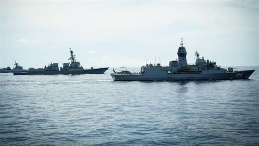 澳洲軍艦通過台灣海峽　中方稱全程警戒