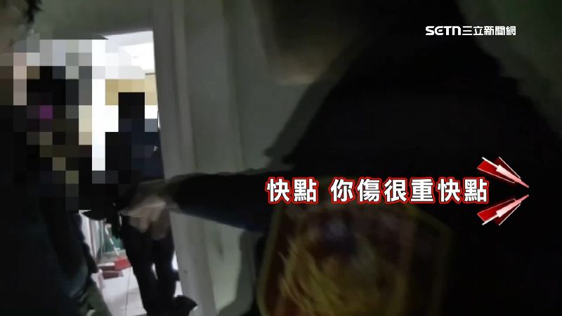 被害人左臉有明顯刀痕，語氣顫抖似乎還在驚嚇中