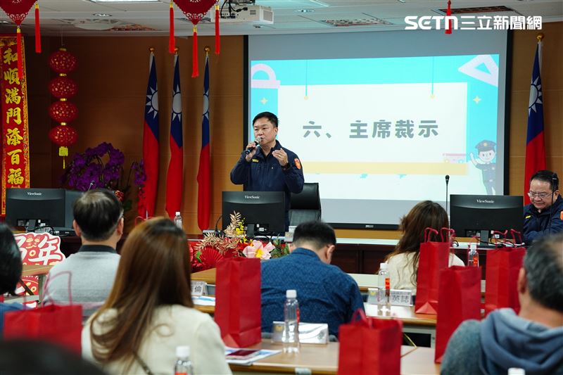 會議現場氣氛務實而熱烈，校方代表與家長會長紛紛提出第一線觀察。（圖／翻攝畫面）