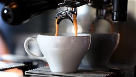 讀音傻傻分不清！有網友要兌換超商拿鐵，但店員卻跳針問「你要月幻嗎？」；示意圖。（翻攝自pixabay）