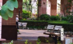 12歲女童墜落自家社區中庭。（圖／記者莊淇鈞攝影）