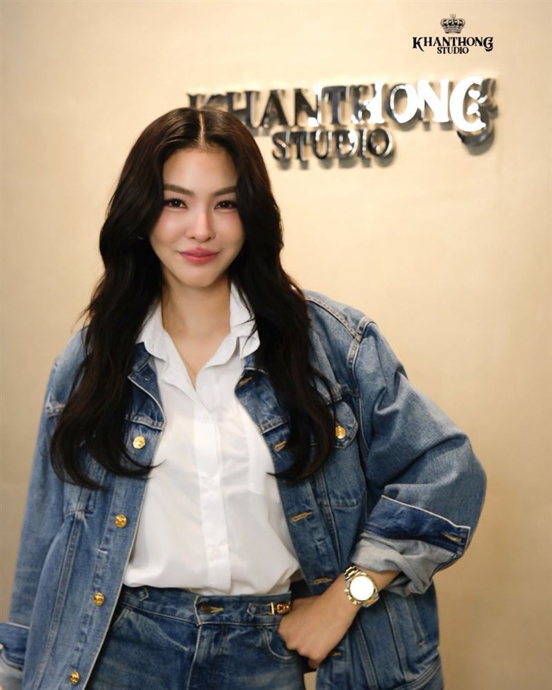 泰國女星Faye成立私人預約制美髮沙龍，每位剪髮收費高達8萬5000泰銖（約台幣8.6萬元）。（圖／翻攝自IG @khanthongstudio.th）