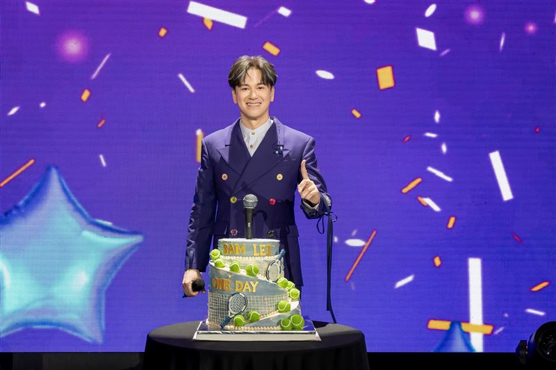 李聖傑「One Day 直到那一天」世界巡迴演唱會,首站21日於馬來西亞登場。(圖/華納音樂提供)