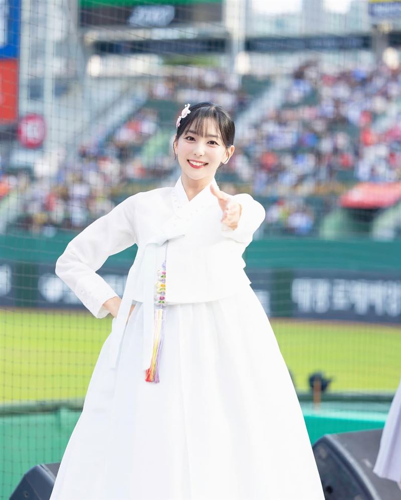 睦那京分享在韓國過年一定會吃年糕湯。。（圖／翻攝自IG @neck_na_a）