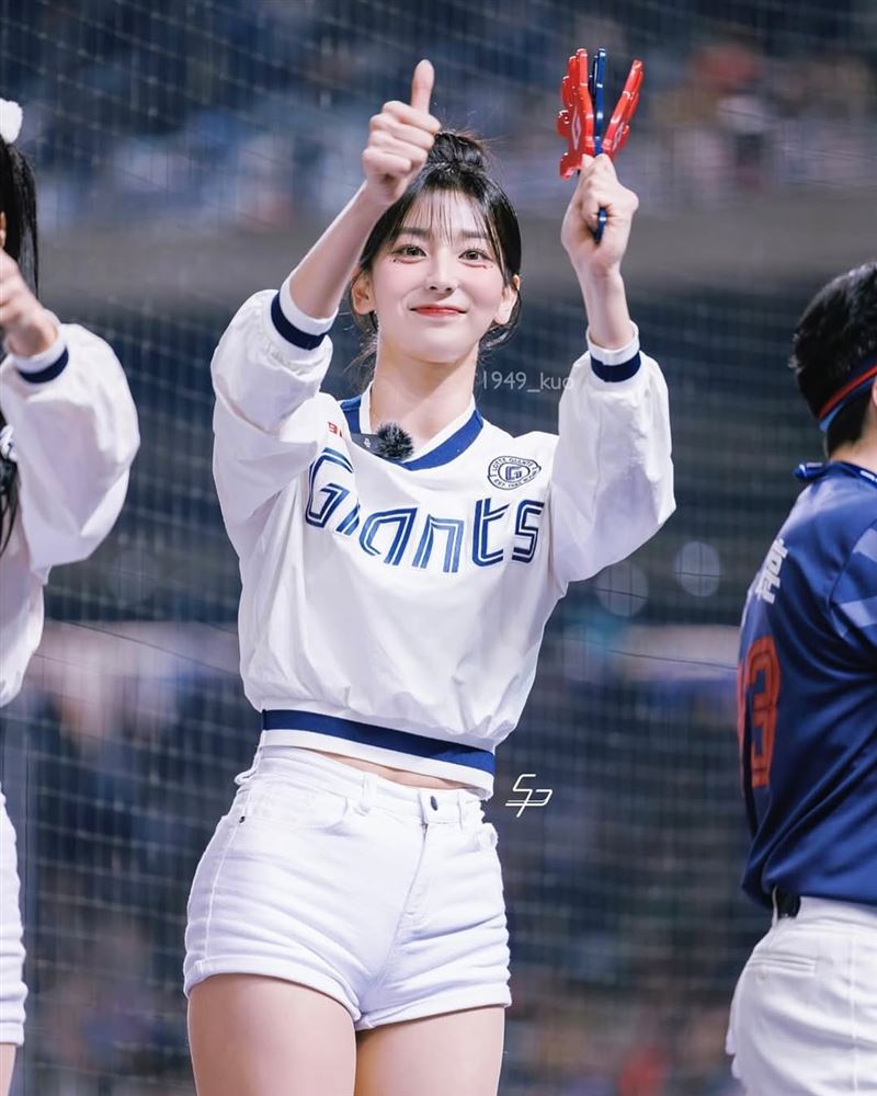 韓國啦啦隊女神睦那京。（圖／翻攝自IG @neck_na_a）