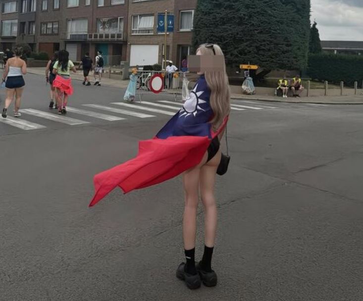 潘姓女網紅遭起底曾有援交詐騙前科。(圖／翻攝自潘女IG)