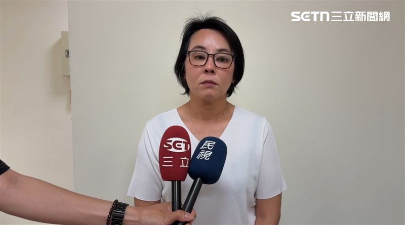 黃偵琳抱兒痛哭4度鞠躬道歉：酒駕錯了！（圖／記者涂永全攝影）