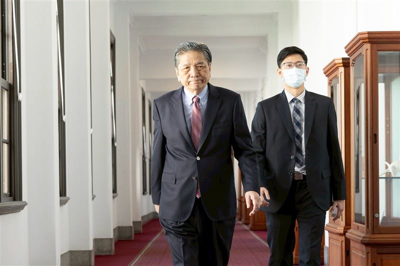 對於韓國瑜拋出的國情報告，監察院代理院長李鴻鈞提出看法。（圖／總統府提供）