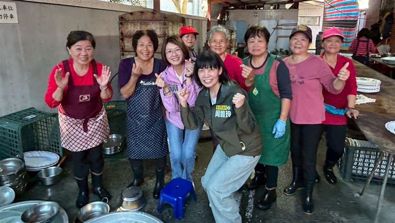 蔡美華開工站路口　周雅玲帶路走訪金山