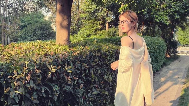 趙露思停擺14個月 直播曝光驚人真相