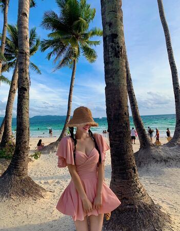 李雅英甜美與性感兼具,深受大批粉絲喜愛。(圖/翻攝自IG @yyyoungggggg)