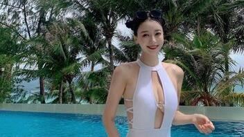 李雅英挖空泳裝炸深溝　辣照掀萬人暴動