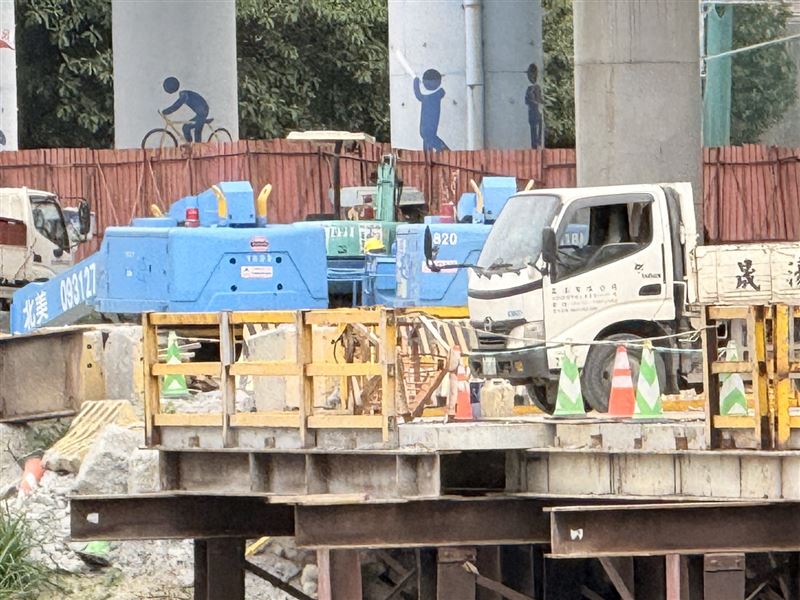 民權大橋墜橋(圖/翻攝畫面)