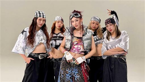 尾牙舞者竟是超大咖天后力捧女星！原因曝