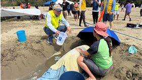 從擱淺到重返大海：車城海口小虎鯨救援圓滿達成，7隻倖存虎鯨全數成功野放。（圖／屏東縣政府提供）