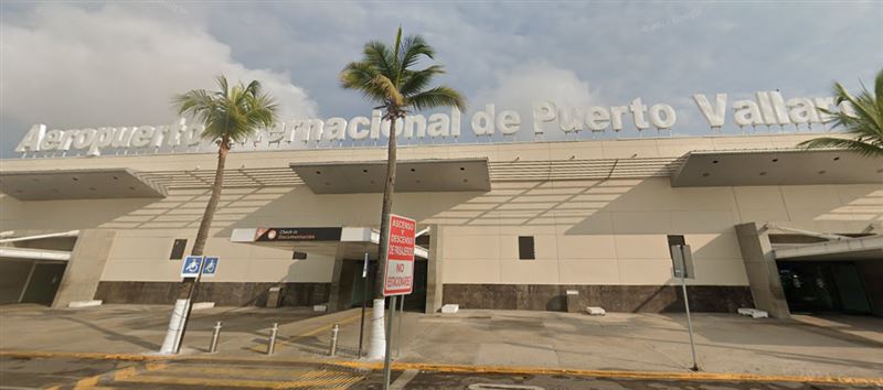 墨西哥販毒集團因毒梟之死動亂，多家航空公司往巴亞爾塔港國際機場（圖）的飛機直接取消。（圖／翻攝自Google街景）