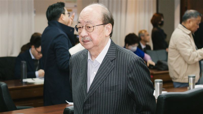 柯建銘卸總召 潘孟安致敬:國會定海神針