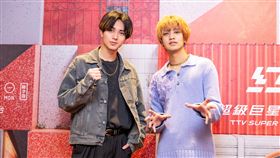 King & Prince來台，接受訪問。（圖／環球提供）